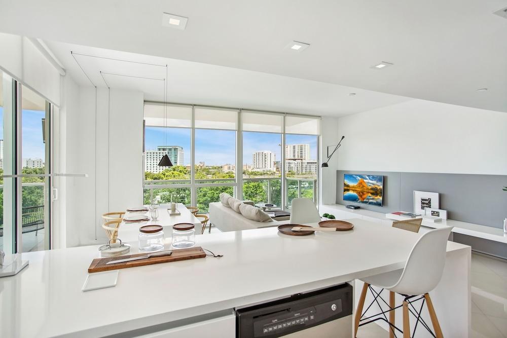 OB SUITES photo 1