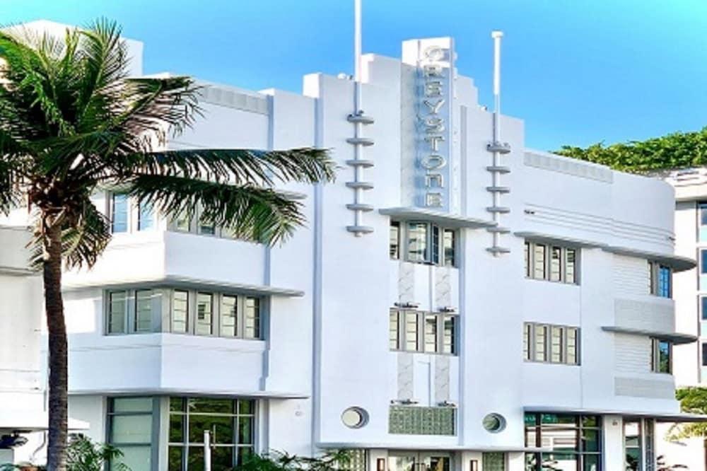 Hotel Greystone- Adults only