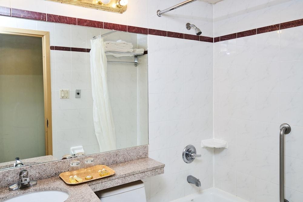 Flushing Hotel photo 2