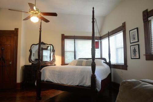 Brava House Bed and Breakfast photo 2