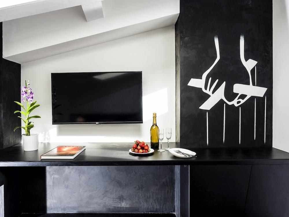 Duomo Suites & Spa photo 2