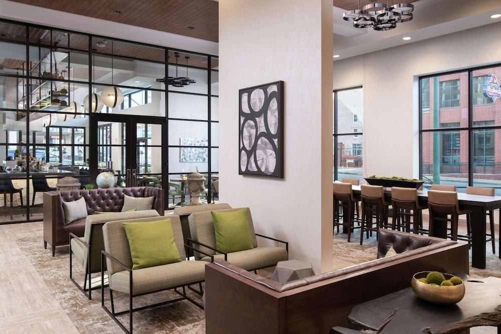 Hilton Garden Inn Memphis Downtown photo 1