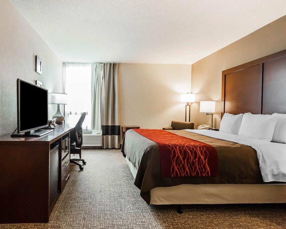 Comfort Inn Denver East photo 2
