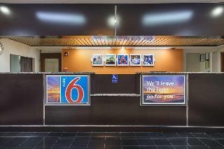 Motel 6
