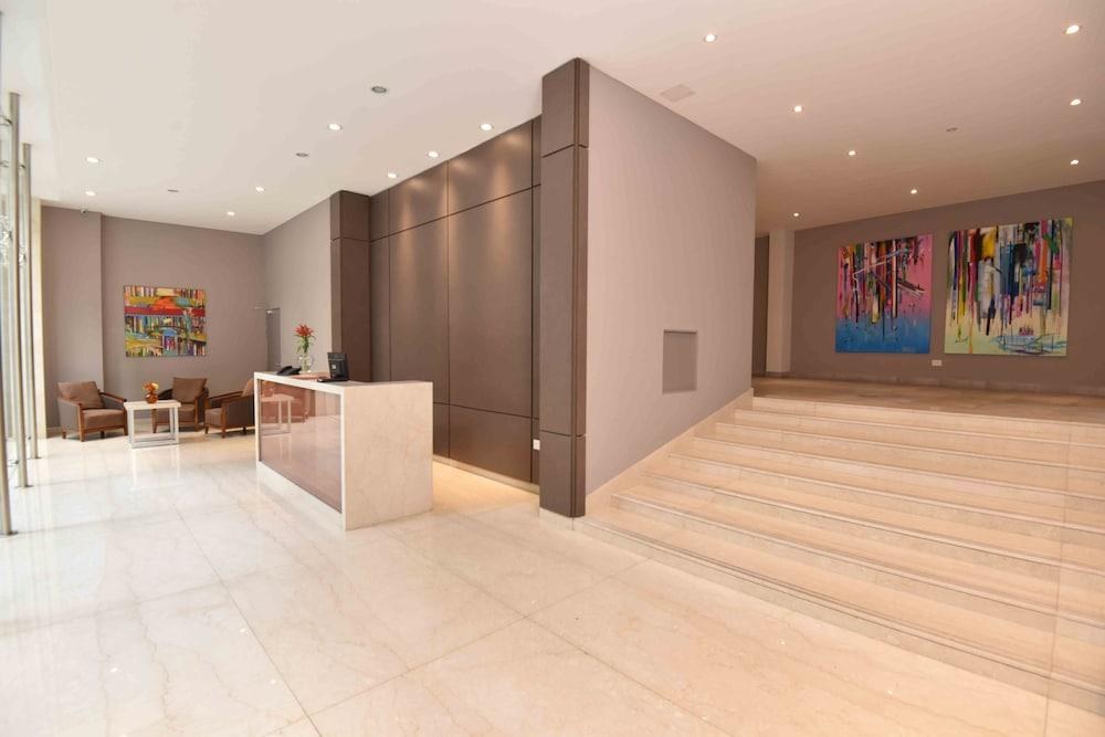 Arc Arenales Studios & Suites