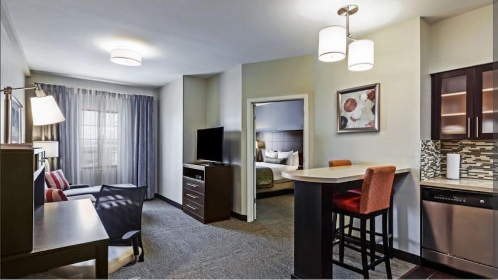 Staybridge Suites Fort Worth Fossil Creek photo 1