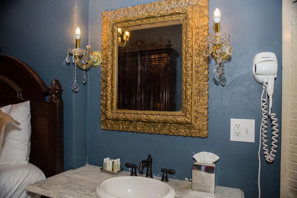 Lamothe House photo 3