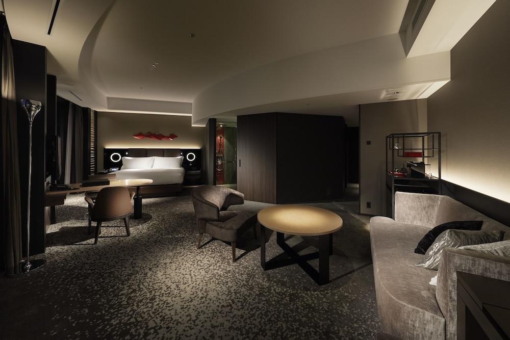 Conrad Osaka photo 1