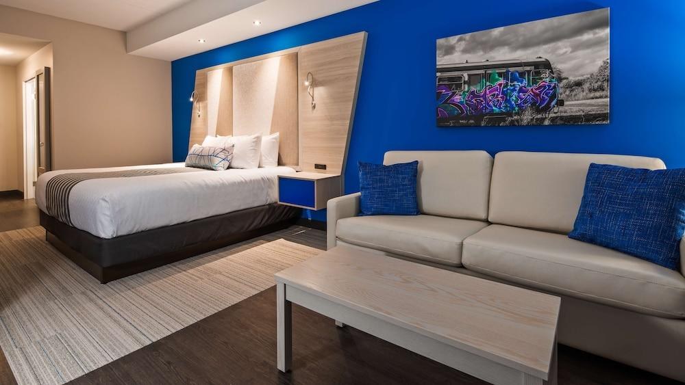 Best Western Premier Winnipeg East photo 1
