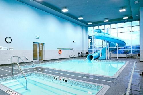 Holiday Inn Hotel & Suites - Calgary Airport North, an IHG Hotel