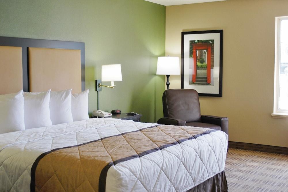 Extended Stay America - Kansas City - Nall Ave photo 2