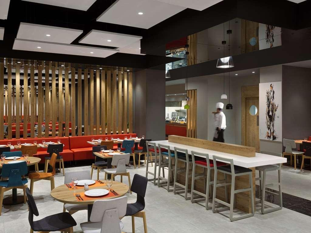 Adagio Jeddah City Center photo 4