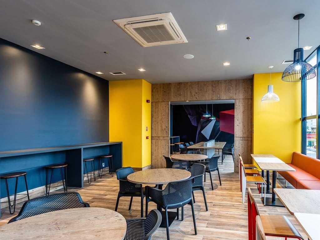 Ibis Palmas Avenida Jk photo 2