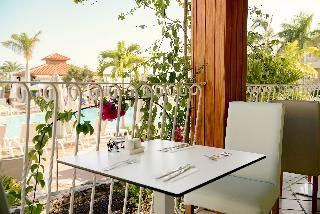 BUGANVILLA HOTEL & SPA photo 3