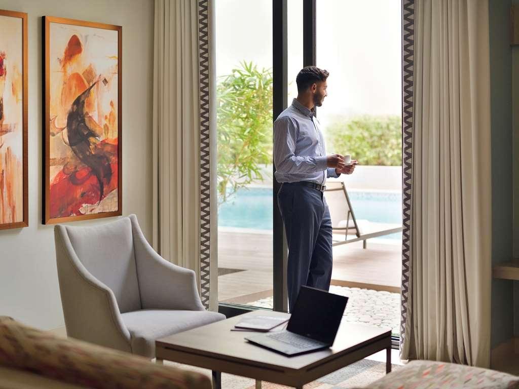 Mövenpick Hotel Tahlia Jeddah photo 2