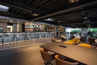 V8 HOTEL KOLN @MOTORWORLD, AN ASCEND HOTEL COLLECTION MEMBER photo 1