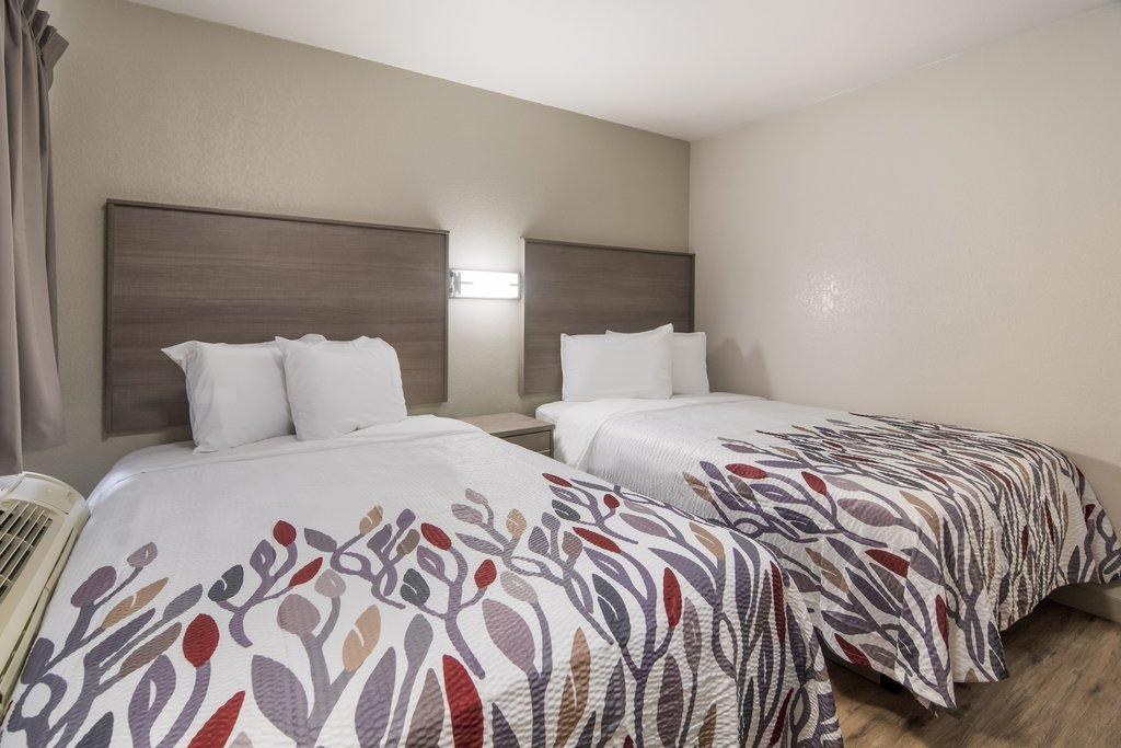 Red Roof Inn Fort Worth South photo 3