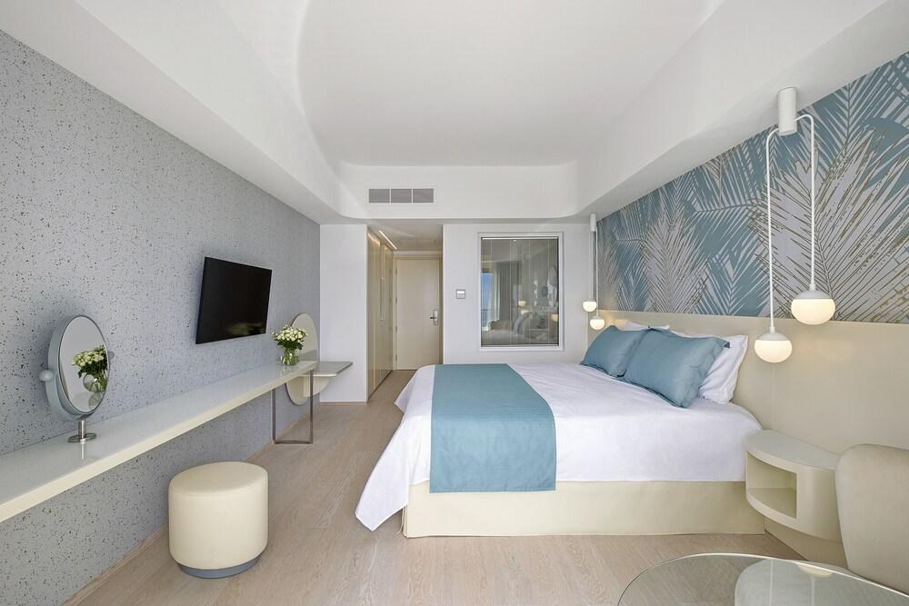 Ivi Mare - Designed for adults by Louis Hotels photo 1