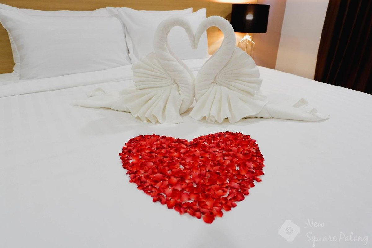 New Square Patong Hotel photo 2
