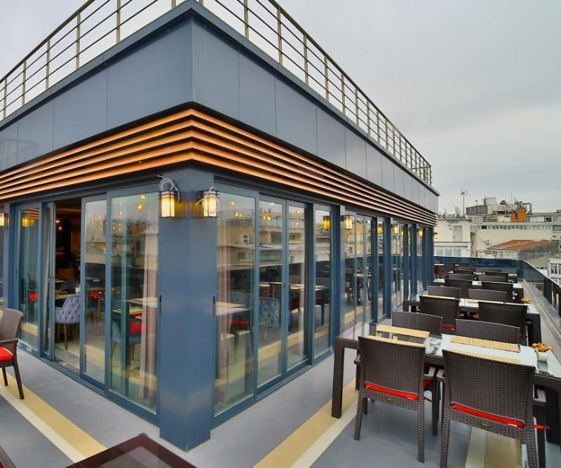 BEETHOVEN PREMIUM HOTEL photo 2