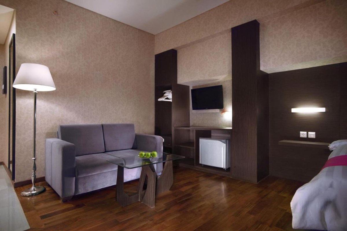 FAVEHOTEL GRAHA AGUNG SURABAYA photo 1