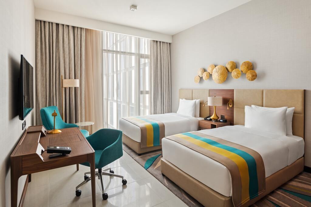 HOLIDAY INN DUBAI AL MAKTOUM AIRPORT photo 2