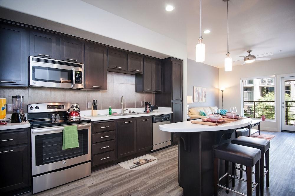 SUNSHINE SUITES AT EAST VILLAGE