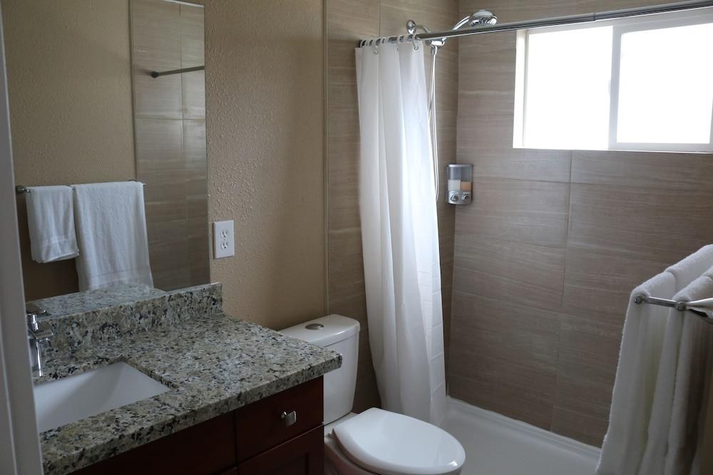 Quiet Clean and Comfortable Room photo 3