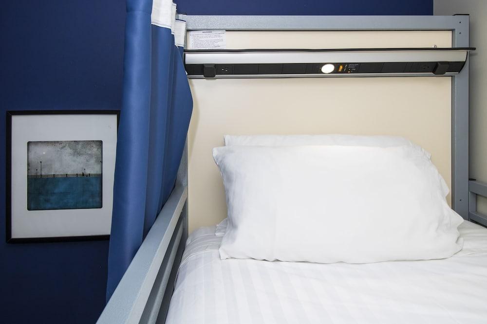 Found Hotel San Diego photo 2