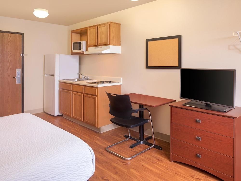 Extended Stay America Select Suites - Bentonville photo 1