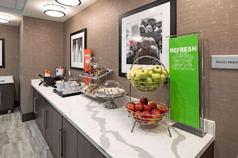 Hampton Inn & Suites Dallas/Plano Central photo 2