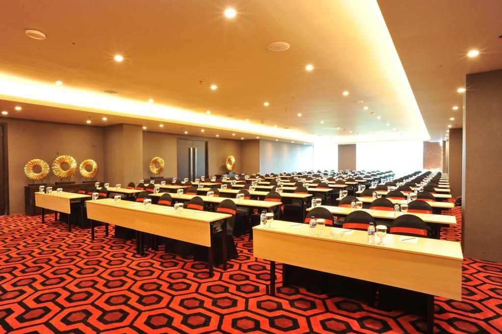 ARIA CENTRA SURABAYA photo 1