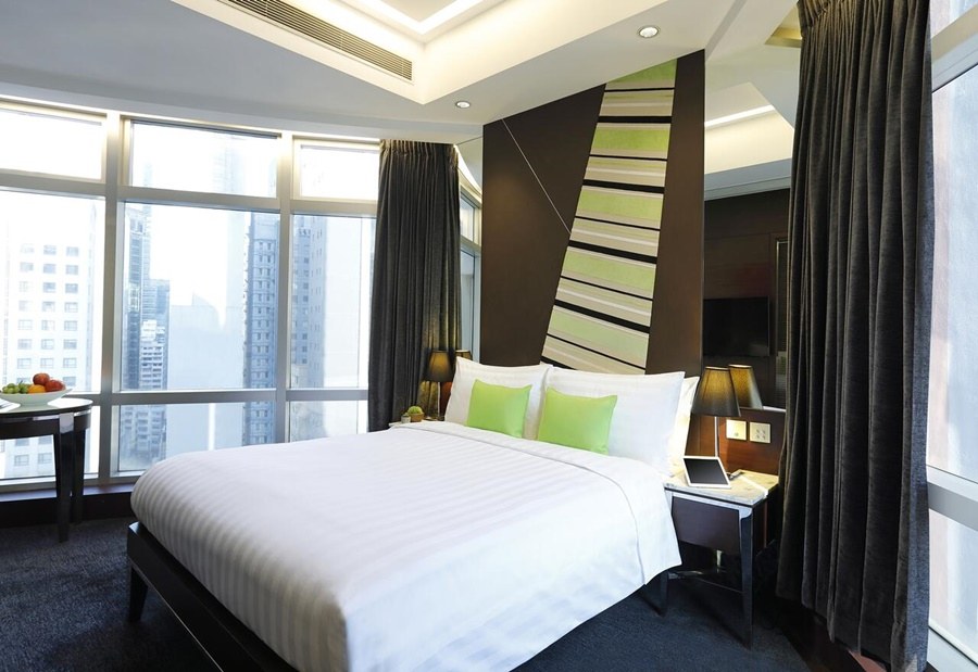 EASE CAUSEWAY BAY photo 1