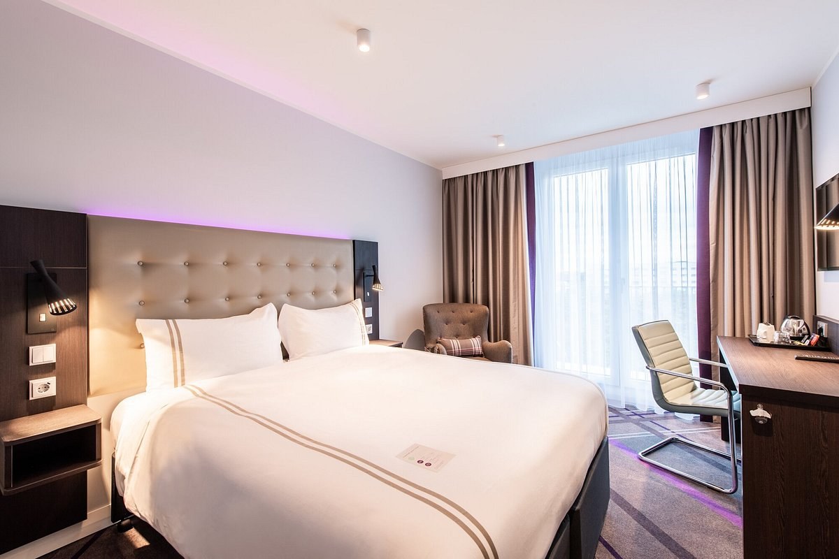 Premier Inn Premier Inn Leipzig City Oper photo 1