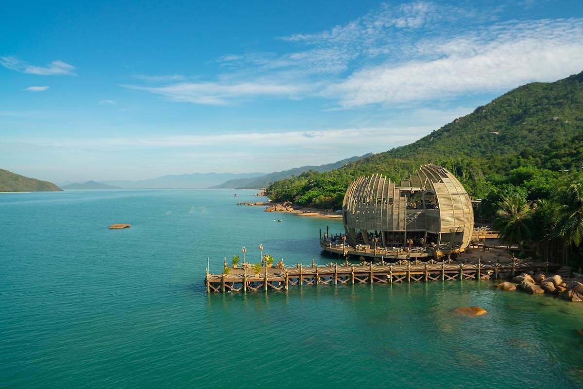 AN LAM RETREAT NINH VAN BAY