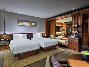 Intercontinental Shanghai Wonderland, an IHG Hotel photo 2