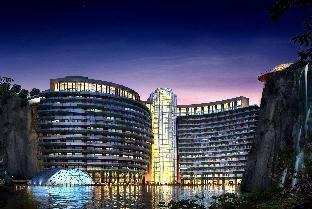 Intercontinental Shanghai Wonderland, an IHG Hotel photo 3