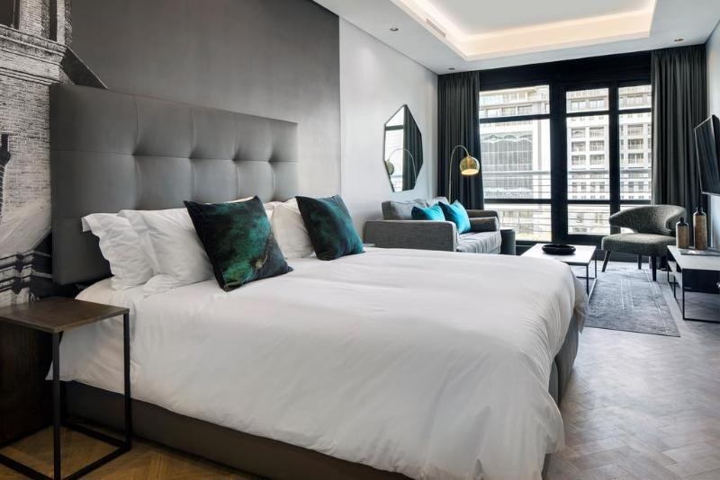 The Onyx Apartment Hotel