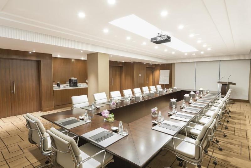 The Hotel Galleria Jeddah, Curio Collection by Hil photo 4