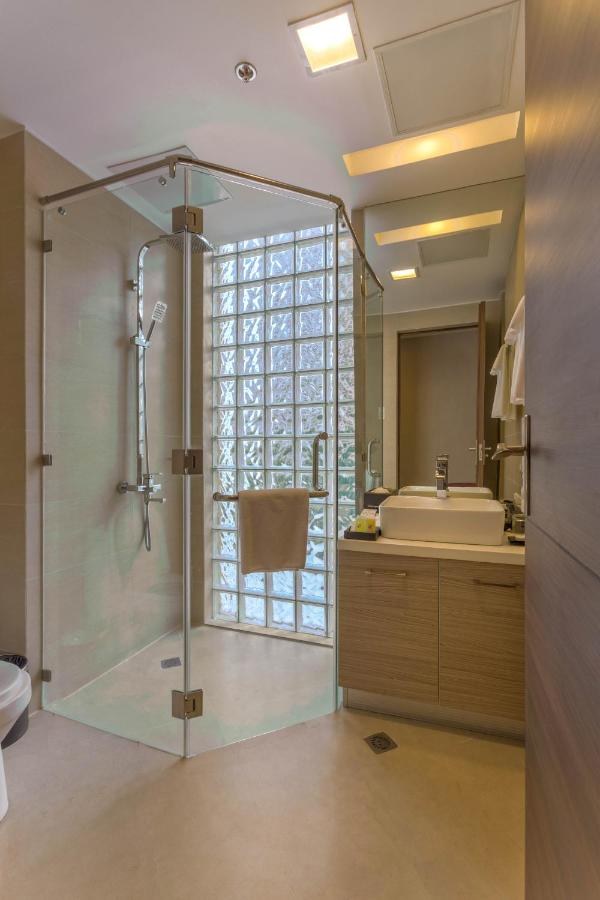 VALERO GRAND SUITES BY SWISS-BELHOTEL photo 2