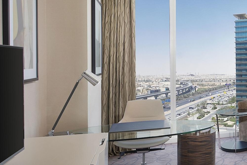 HILTON RIYADH HOTEL & RESIDENCES photo 1
