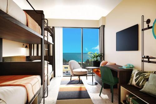 Moxy Miami South Beach photo 1