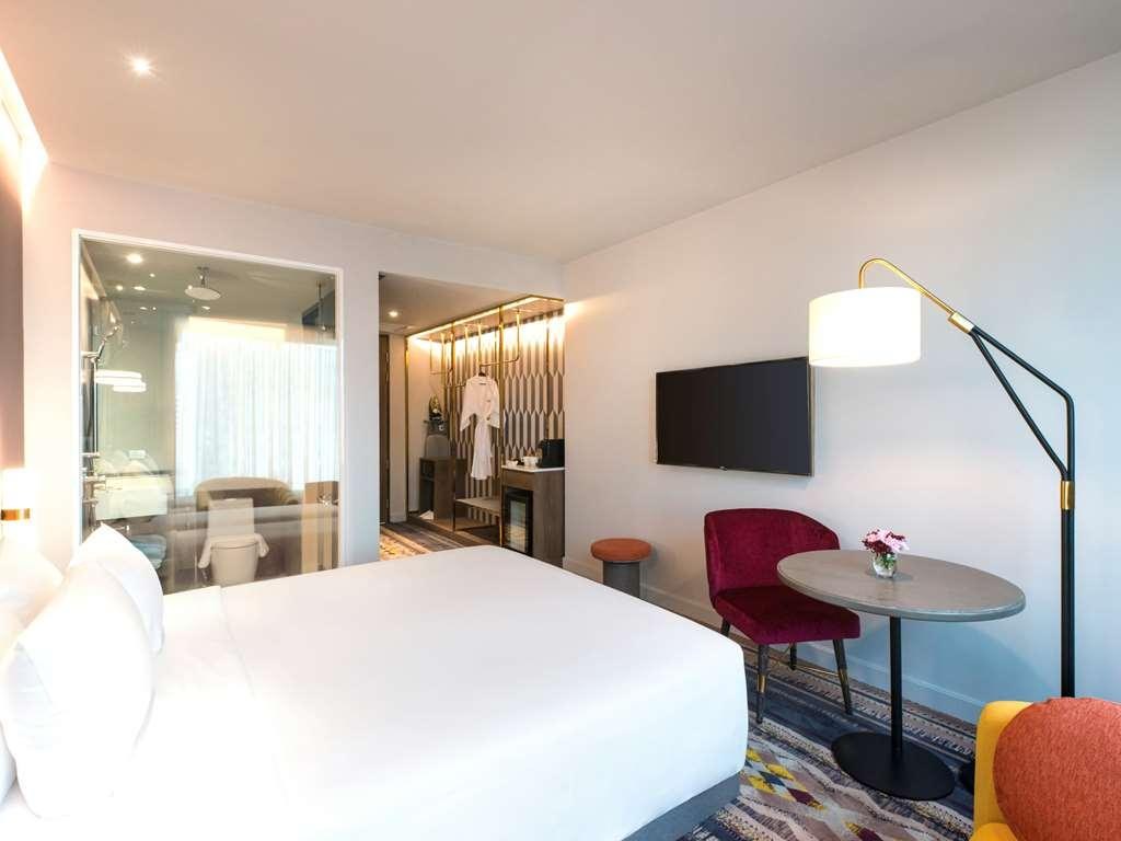 Mercure Bangkok Sukhumvit 24 photo 1