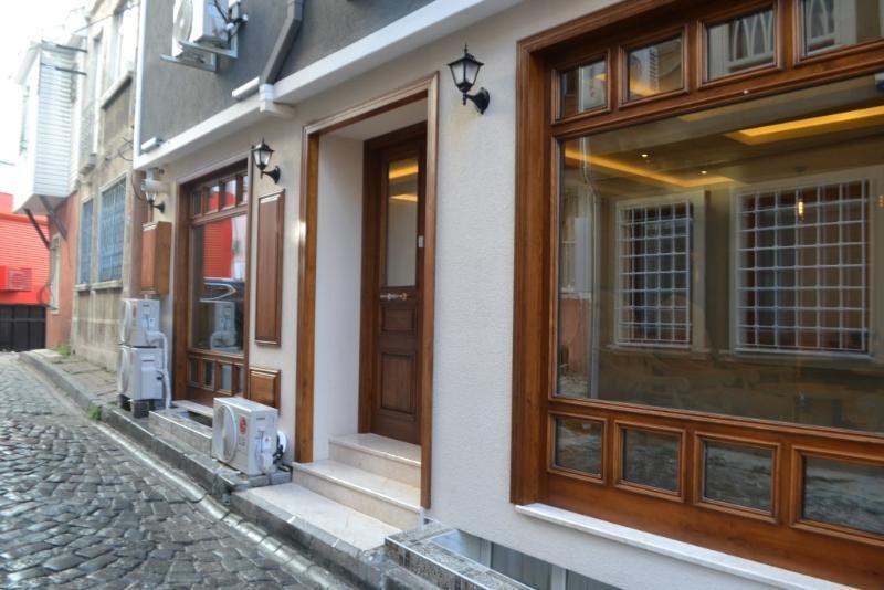 CONSTANTINOPOLIS HOTEL