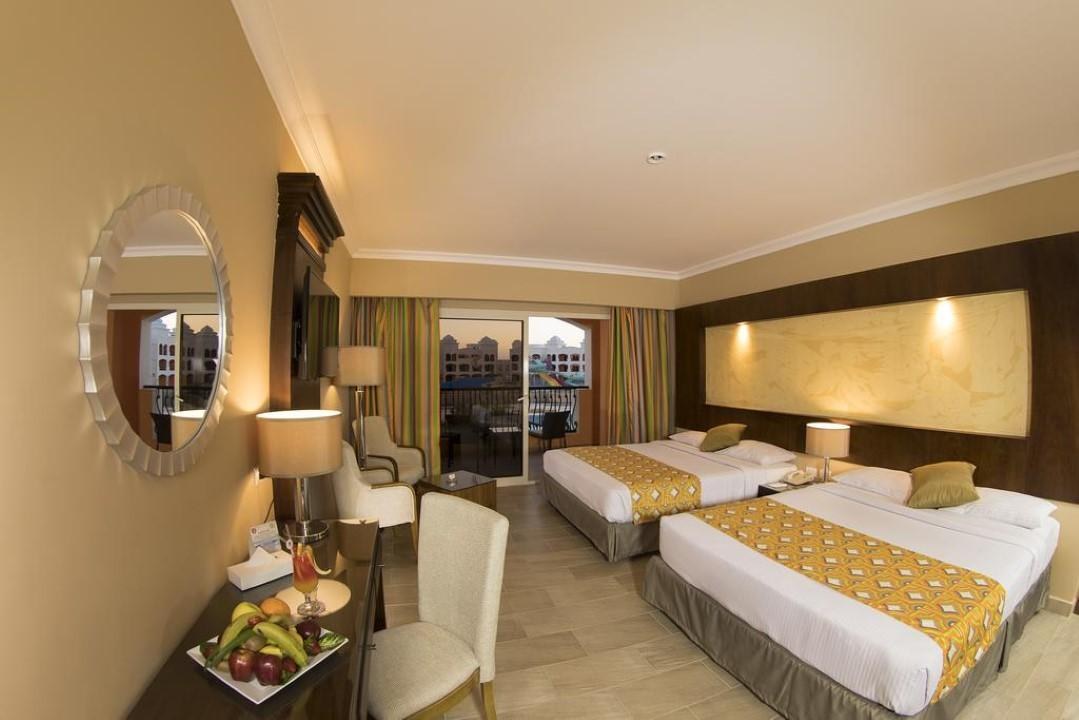 NAAMA WAVES HOTEL photo 1