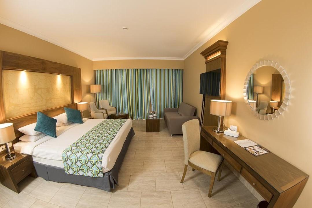 NAAMA WAVES HOTEL photo 2