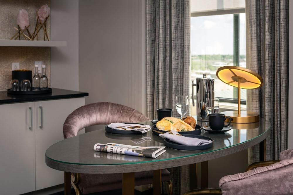 Tulsa Club Hotel, Curio Collection by Hilton photo 2