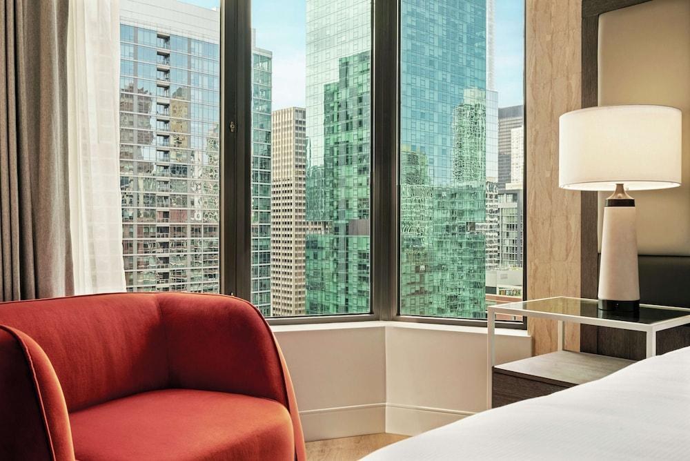 Hilton Grand Vacations Club Chicago Magnificent Mile photo 1