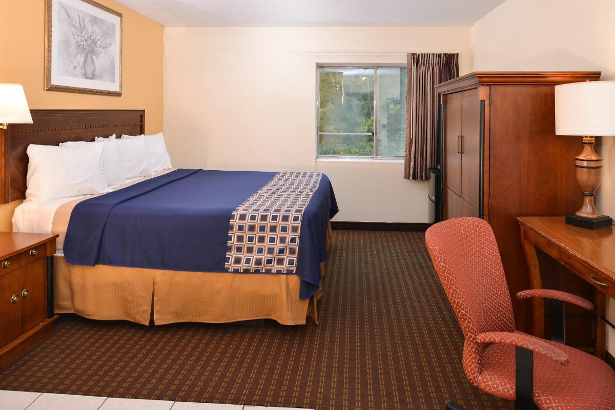 AMERICAS BEST VALUE INN GENEVA