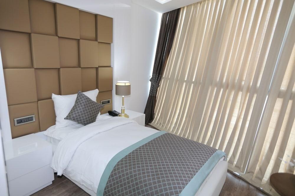 Elips Royal Hotel & Spa photo 1